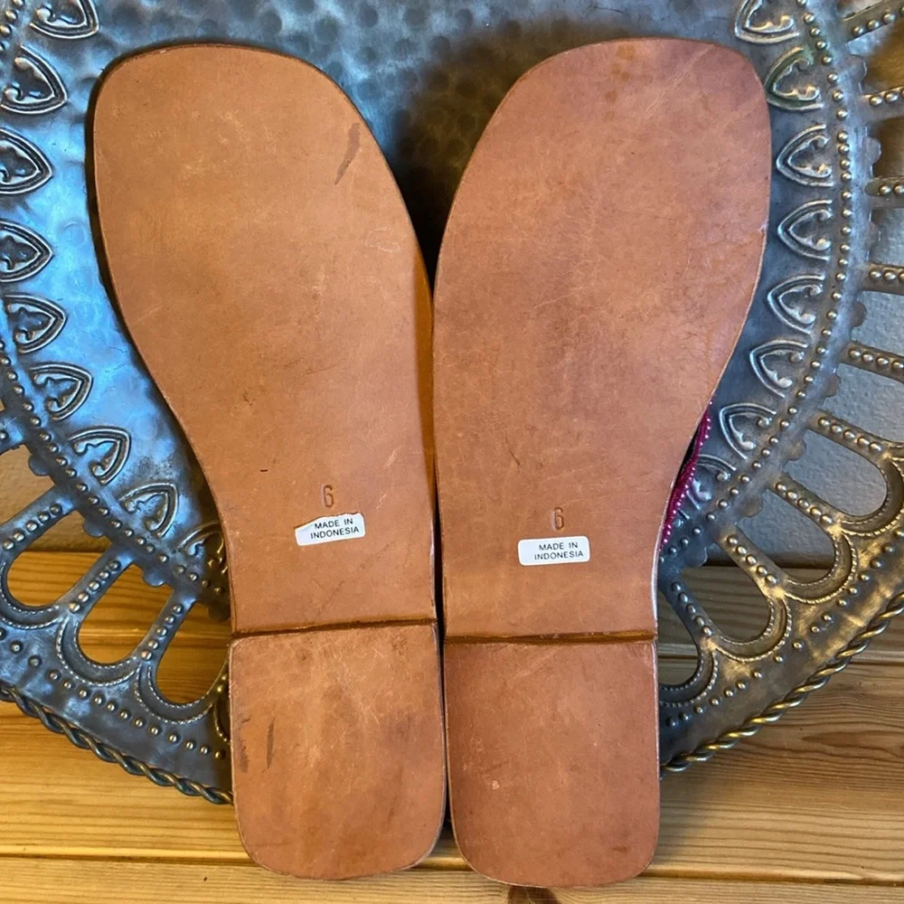 NEW! PINK Beaded Embellished Sequined Flip Flops Sandals Sz 6 MYSTIQUE BOUTIQUE